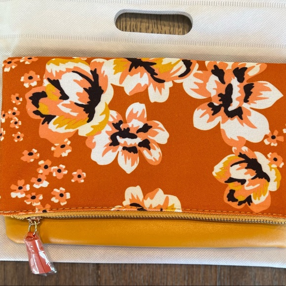 NEW Rachel Pally Fold Over Leather Clutch - Picture 4 of 9